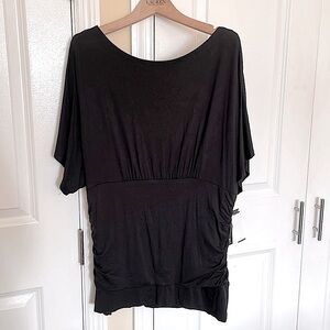 ING NWT black boat neck dolman sleeve top with fitted, ruched waist; 1X PLUS
